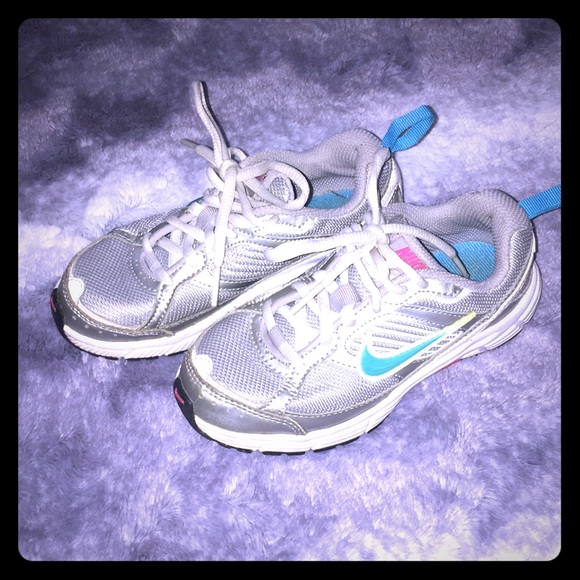 Nike Other - Girls Nike sneakers 11.5C